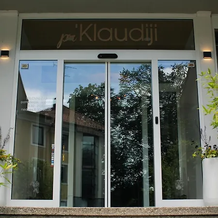 Pr Klaudiji 3* Bled